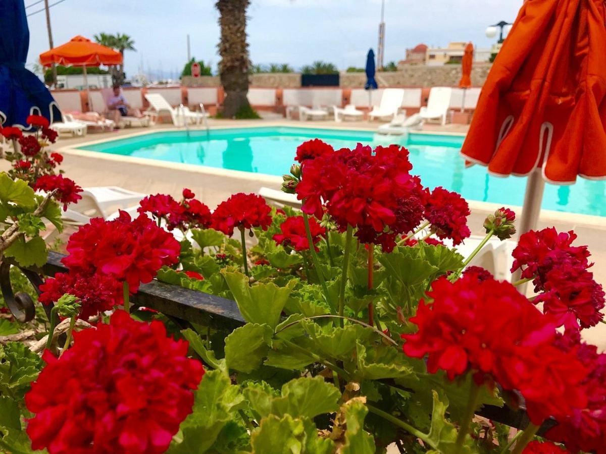 Miranta Hotel - Apartments & Studios Aegina Ngoại thất bức ảnh