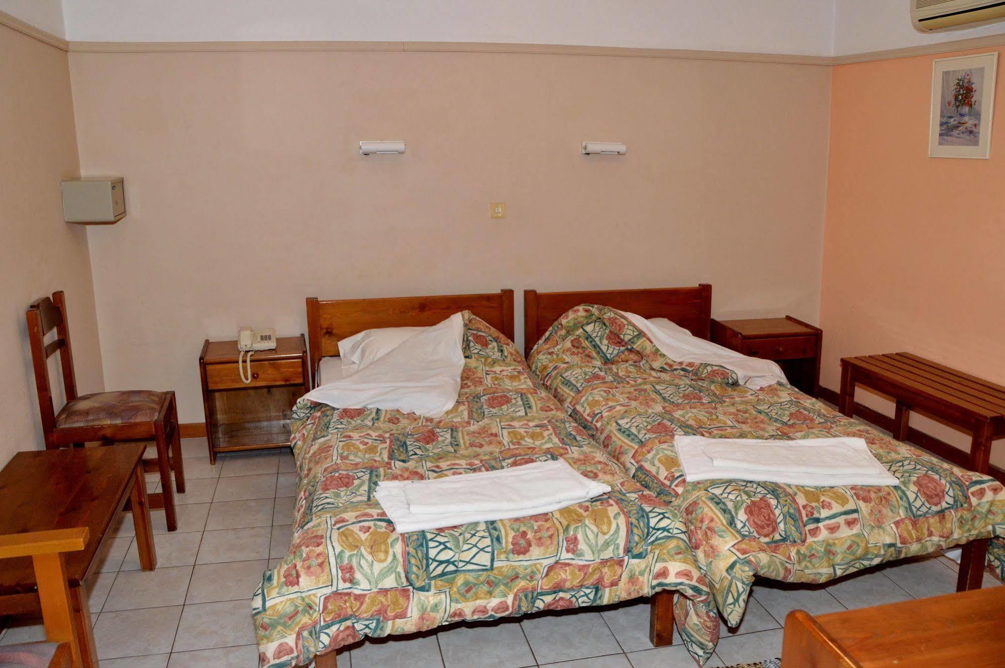 Miranta Hotel - Apartments & Studios Aegina Ngoại thất bức ảnh
