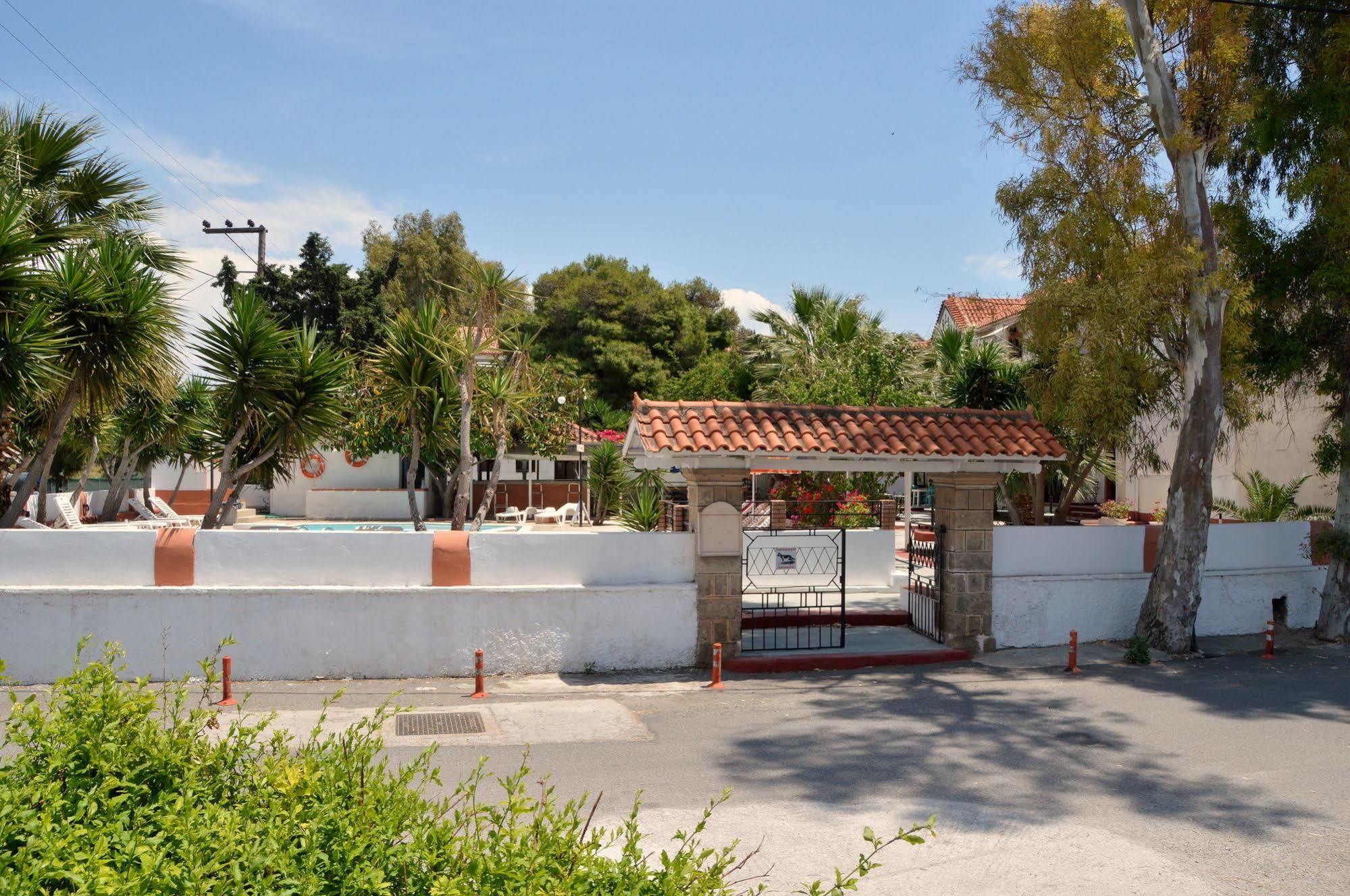 Miranta Hotel - Apartments & Studios Aegina Ngoại thất bức ảnh